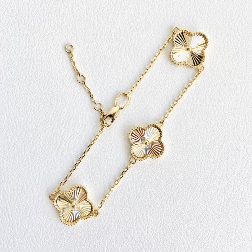 Браслет золотий "Конюшина" в жовтому золоті Бс1553-3ж