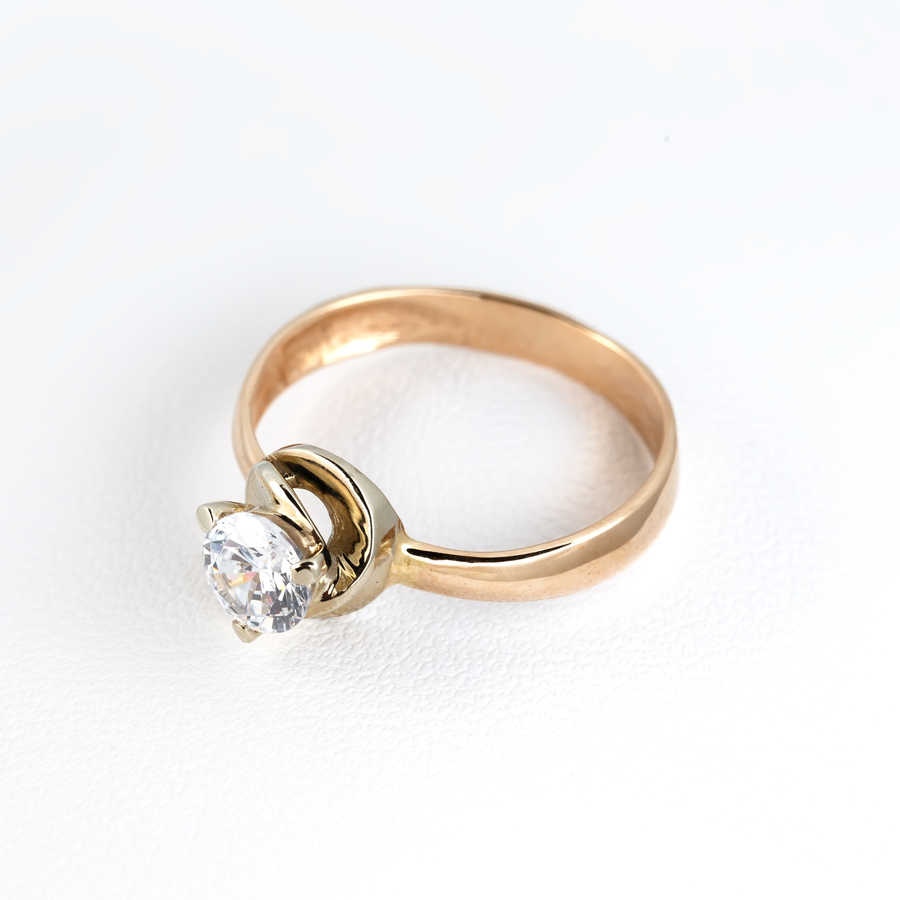 Кольцо с фианитом золотое помолвочное К1676
