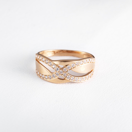  Золотое кольцо с фианитами. K1835