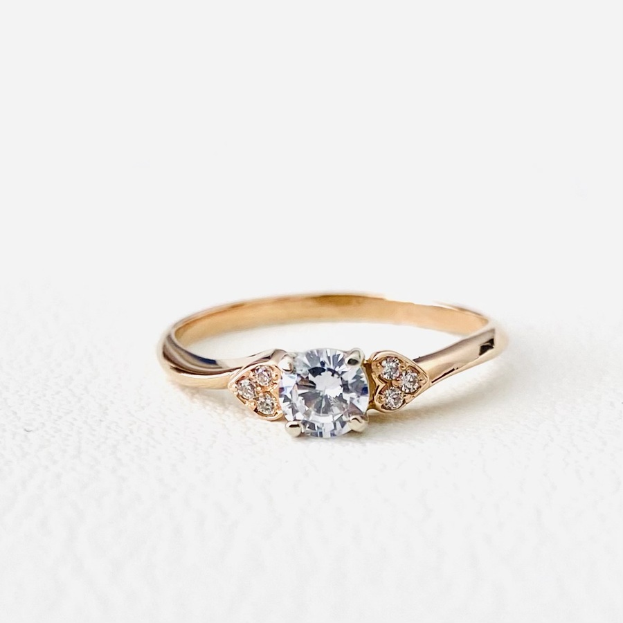 Золотое помолвочное кольцо с фианитами К1852