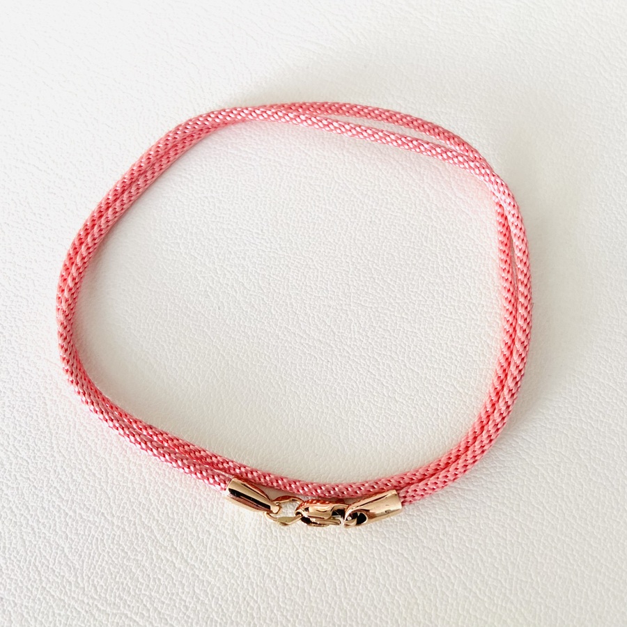 Шелковый розовый шнурок с гладкой золотой застежкой ш2002