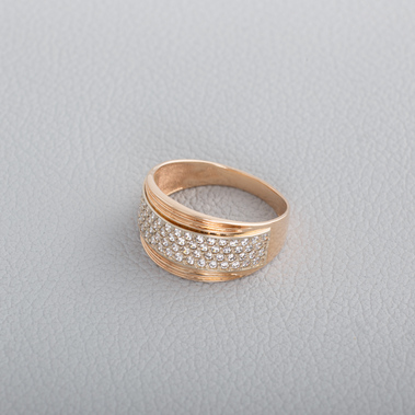 Золотое кольцо с фианитами. К1621