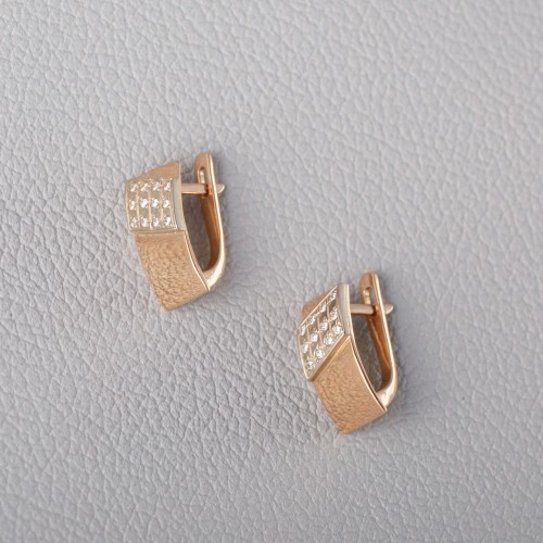 Золотые серьги с фианитами. С355