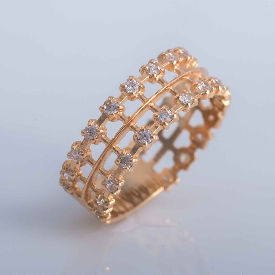 Золотое кольцо с фианитом. Г20911
