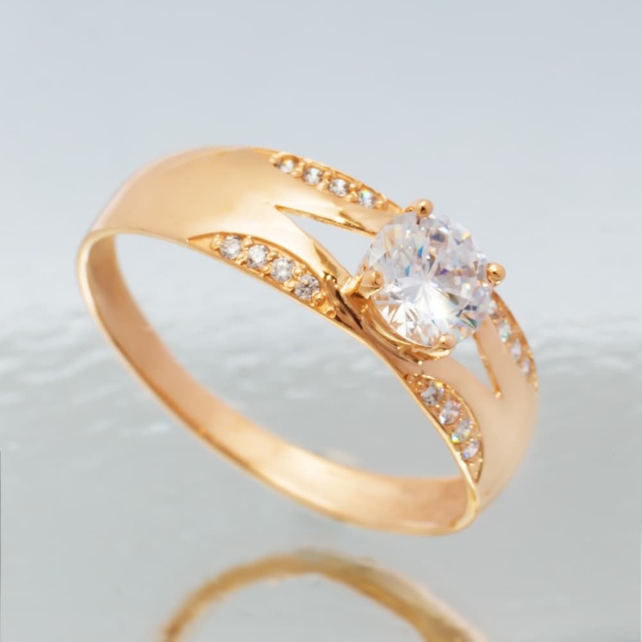 Золотое кольцо с фианитами помолвочное КП1707