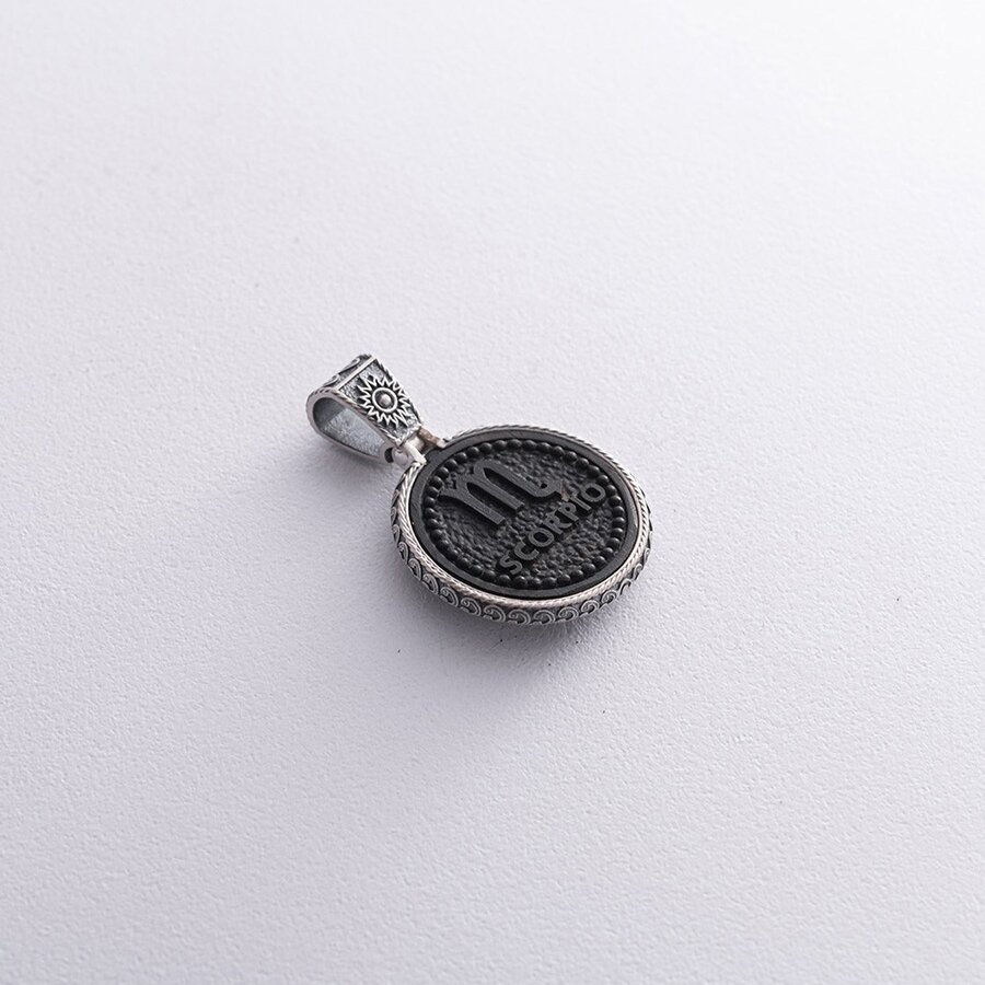 Срібний кулон "Знак зодіаку Скорпіон" з ебеном 1041скорпіон