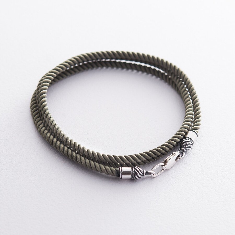 Шелковый шнурок цвета Хаки с серебряной застежкой (3мм) 18427