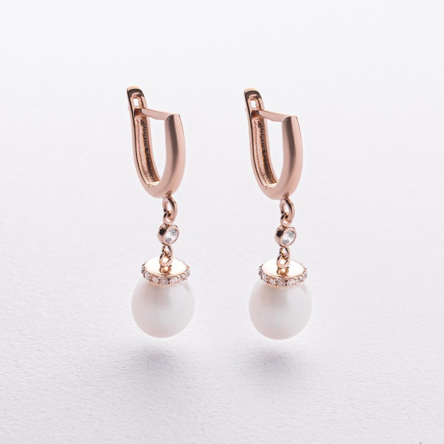 Серьги с жемчугом и фианитами (красное золото) с09690