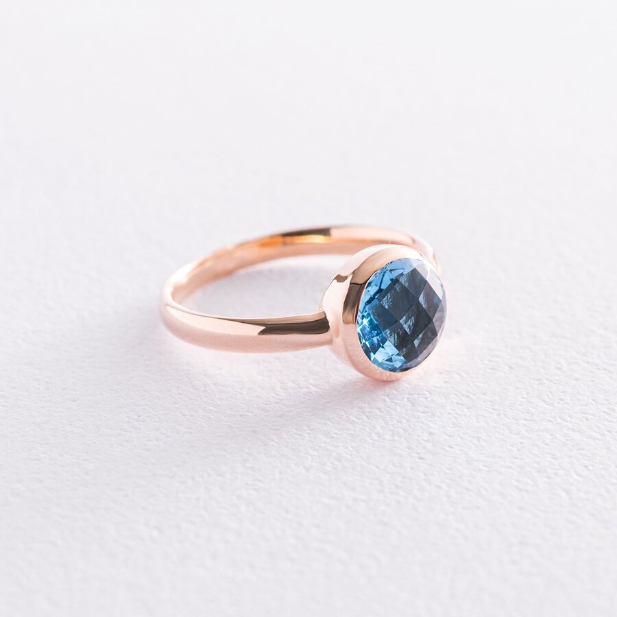 Золотое кольцо с голубым фианитом к06757