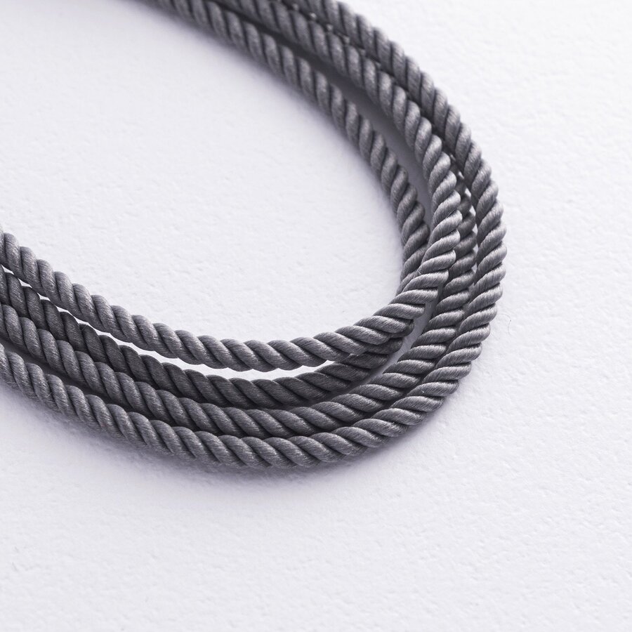 Шелковый серый шнурок с гладкой серебряной застежкой (2мм) 18495