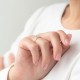 Заручальна каблучка в білому золоті (фіаніт) к05879
