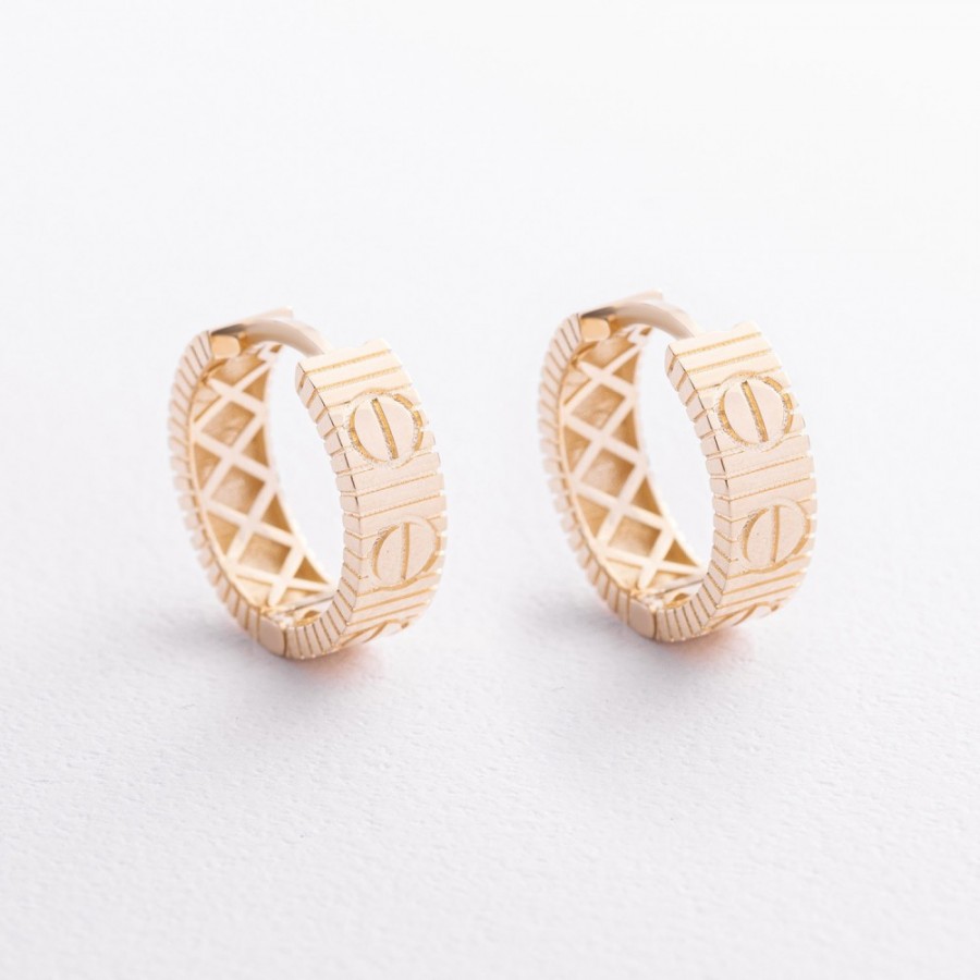 Сережки - кільця "Love" у жовтому золоті с09703