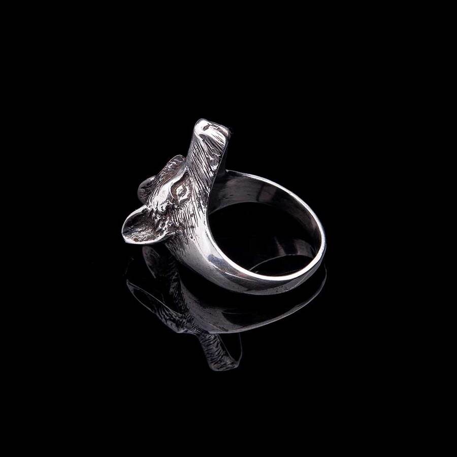 Серебряное кольцо "Волк" 111354 21