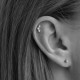 Одиночная серебряная серьга в хрящ ушка (фианиты) 40069