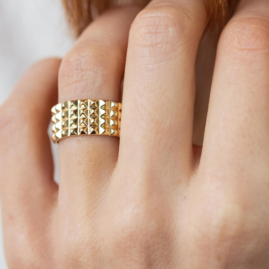 Широкое кольцо "Бьянка" в желтом золоте к07358