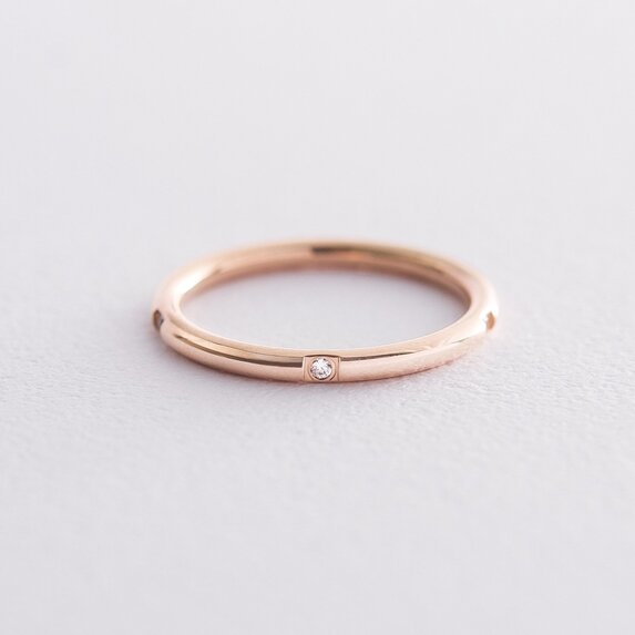 Золотое кольцо с фианитами в стиле минимализм к06557