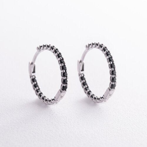 Срібні сережки - кільця з чорними фіанітами OR126110