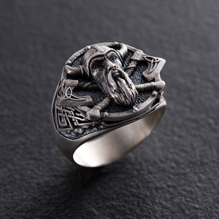 Чоловічий срібний перстень "Вікінг" 422