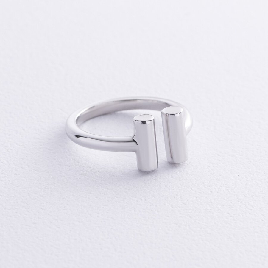 Серебряное кольцо "Lora" 7116