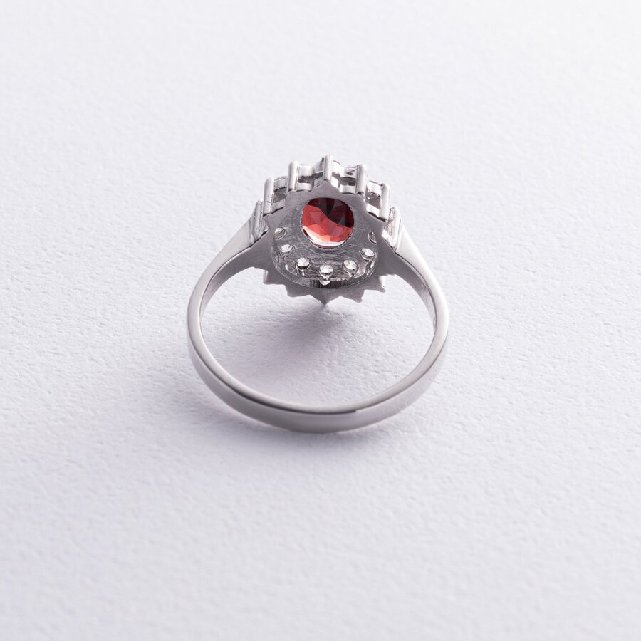 Серебряное кольцо с пиропом и фианитами GS-01-012-4110