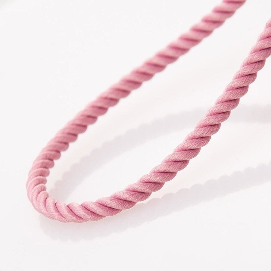 Шовковий рожевий шнурок з гладкою золотою застібкою (2 мм) кол00932