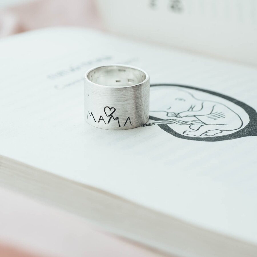 Серебряное кольцо "Мама - почерком Вашего ребенка" 112143мамад