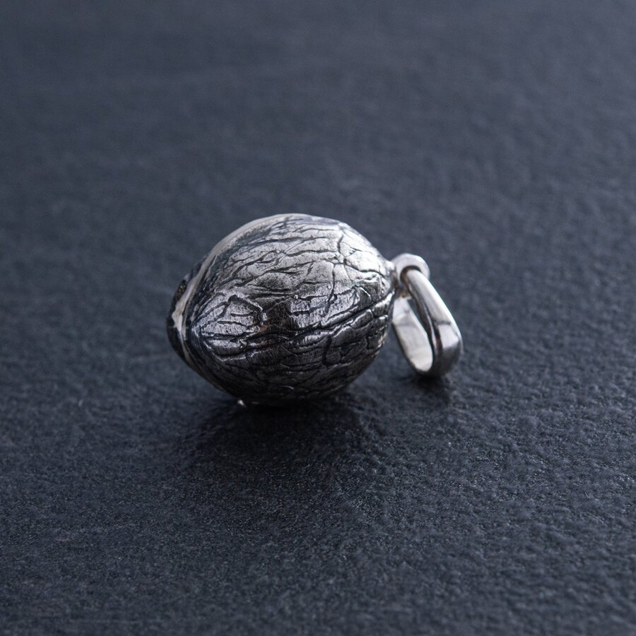Серебряная подвеска "Ежик в орешке" ручной работы 133114