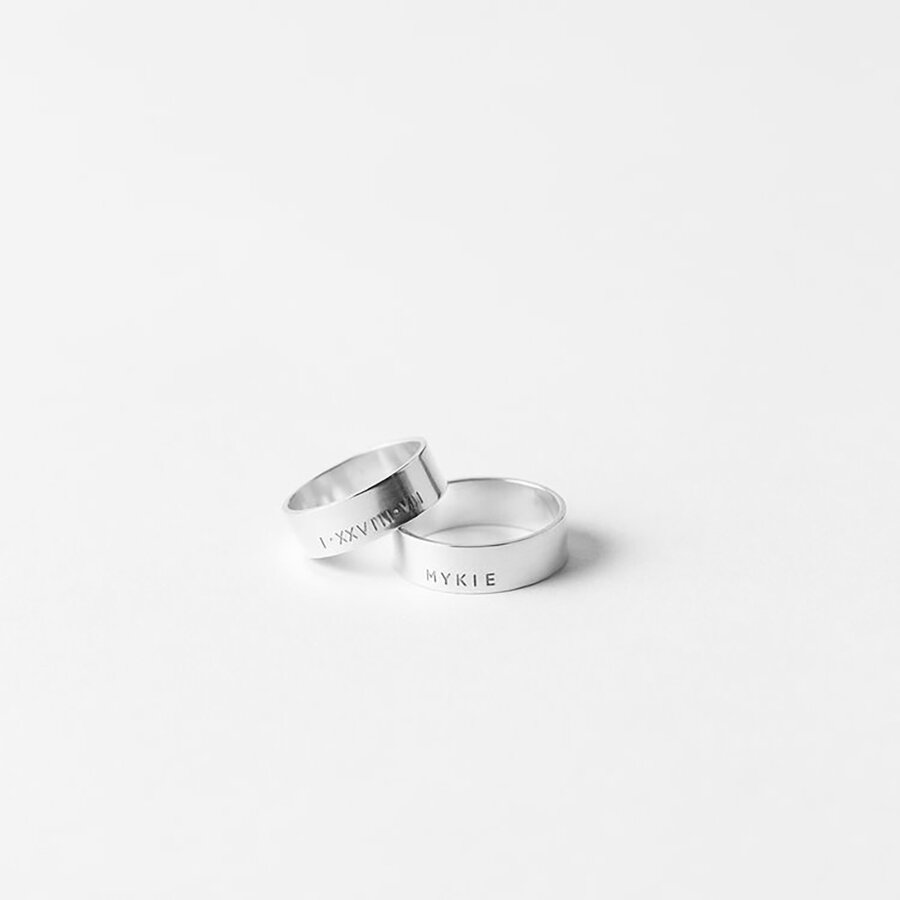 Серебряное кольцо с гравировкой 112139г