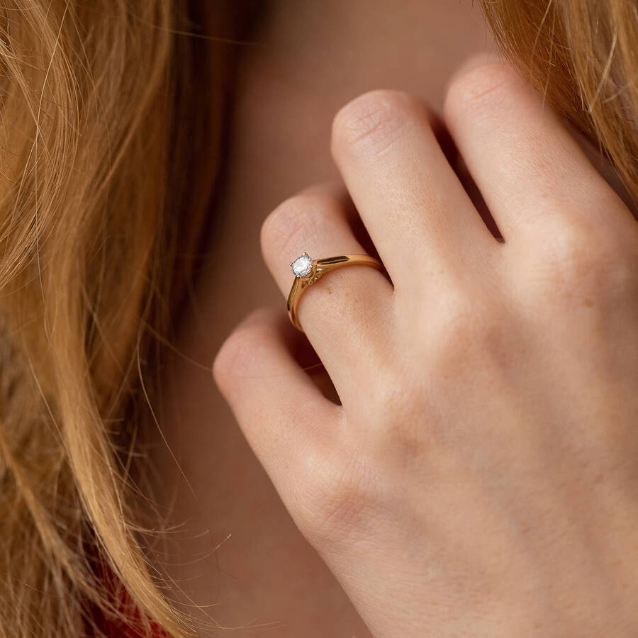 Золотое помолвочное кольцо c сердечком (фианит) к07989