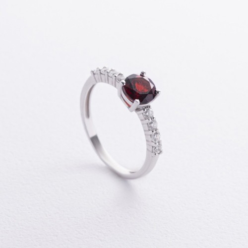 Серебряное кольцо с пиропом и фианитами 1846/1р-GARN