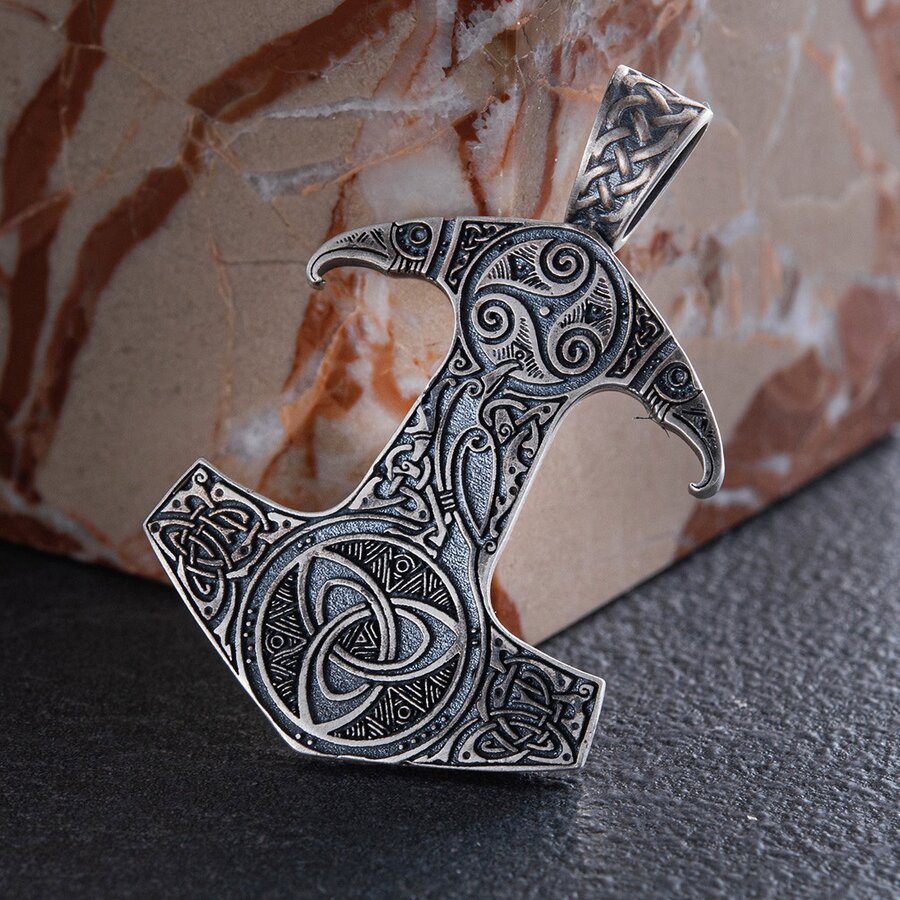Срібний кулон "Молот" з символами трискеліону і кельтського вузла 7048