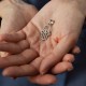 Срібний кулон "Хамса" з фіанітами 1185