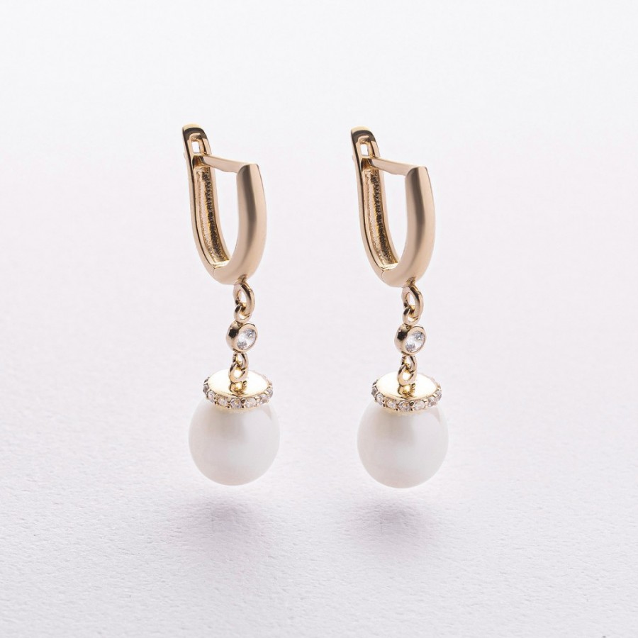 Серьги с жемчугом и фианитами (желтое золото) с09691