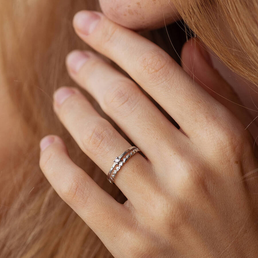 Серебряное помолвочное кольцо c сердечками (фианит) 7067