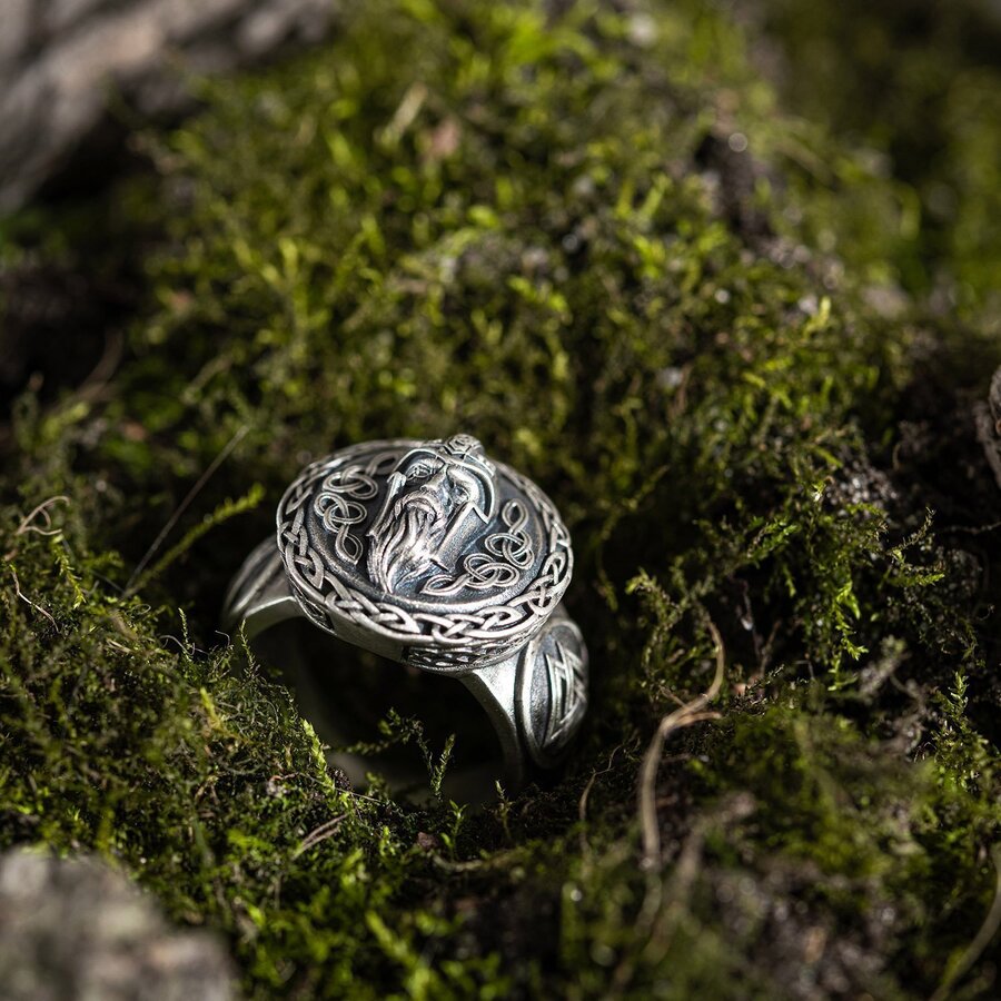Мужское серебряное кольцо "Викинг" 424