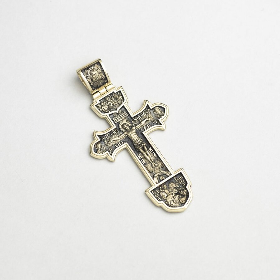 Золотой крест с чернением п03201