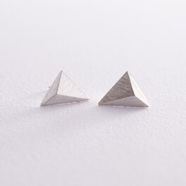 Серьги - пусеты "Пирамида" в серебре 123266