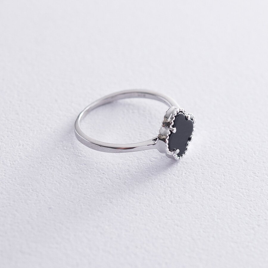 Серебряное кольцо "Клевер" с ониксом 112095