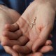 Золотий хрестик "Розп'яття" з фіанітами 2092600