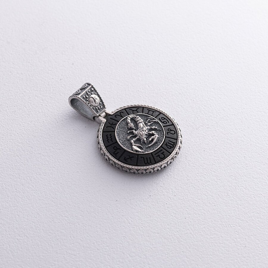 Срібний кулон "Знак зодіаку Скорпіон" з ебеном 1041скорпіон